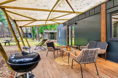Image de Cozy Chalet w terrace in the Middle of the Forest in Veluwe