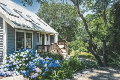 Image de Stay at Lighthouse Beach