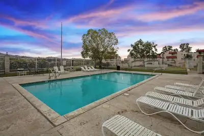 Image de La Magic Mountain Getaway: Pool, Views, Playground, Bbq