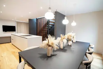 Image de Walk to Canal St. | Luxurious Townhome w/ Roof Top