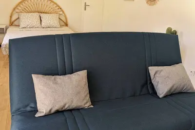 Image de Studio en Rez-de-villa à Fabregas, à 3mn à Pieds de la Plage, Entre mer et Forêt