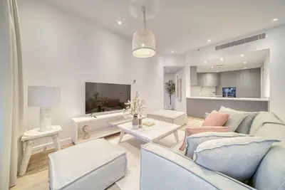 Image de Gorgeous 2 Bedroom Apartment With Sea Views