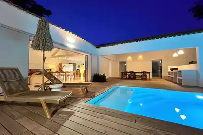 Image de Villa Shaka, entre mer, forêt et marais. Villa classée 4 étoiles.