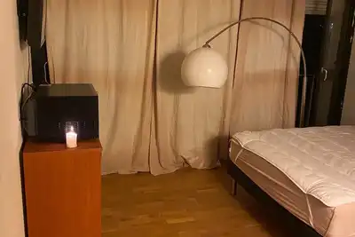 Image de Studio à Talence Idéal Pour Séjour Saisonnier!