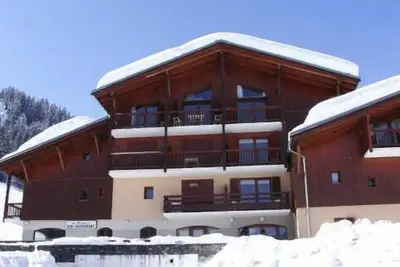 Image de 1er étage, balcon, parking, télévision, casier à ski, 36m², Arêches-Beaufort