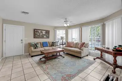 Image de Perfect location for this gem of a condo, pet friendly in the heart of Altamonte