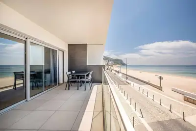 Image de GuestReady - Golden sea view retreat
