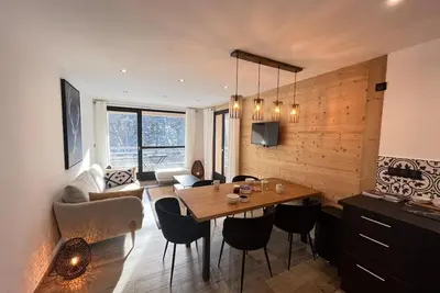 Image de Wifi, à 300m des pistes de ski, 1er étage, balcon, télévision, casier à ski, 53m², Serre Chevalier