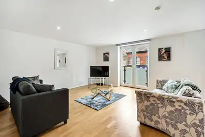 Image de Fab 2 bed | Central Altrincham | Pass the Keys | Pass the Keys