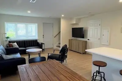 Image de unit 5 · Amazing condo close to the beach with parking