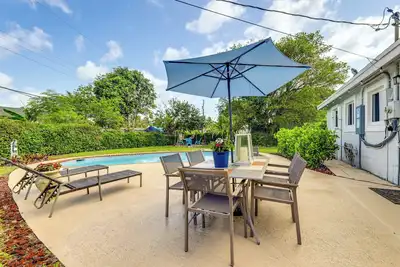 Image de Lake Worth Retreat w\/ Fire Pit: 5 Mi to Beaches!