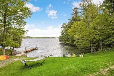 Image de Stunning waterfront home nestled in a private bay on Opinicon Lake, pet friendly