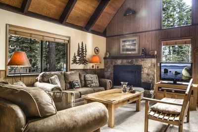 Image de Roberts Cabin, 3bd/2ba, Private Hot Tub