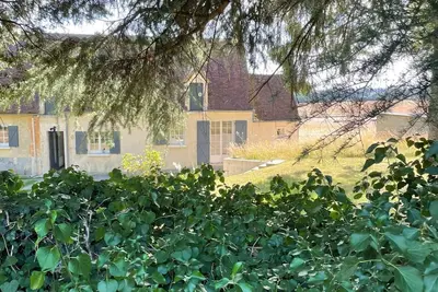 Image de Maison percheronne entourée de verdure à l'orée du bois, rémalard, triangle d'or