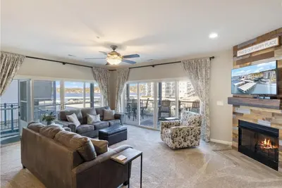 Image de Lakeside Condo! Pool/HotTub! 3 MasterSuites! Mc1c