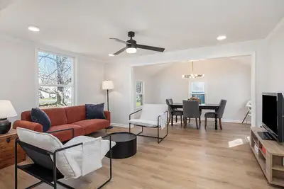 Image de Charming 3bd 2br Dog Friendly