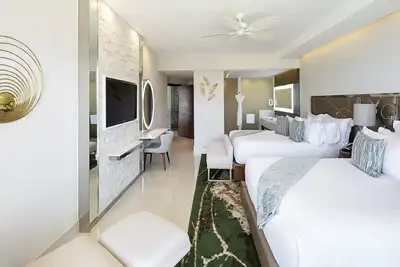 Image de Spring Break Garza Blanca Cabo! 5Diamond Resort, 3 Bed and 3. 5 Bath Oceanfront