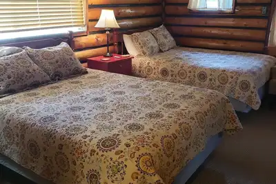 Image de Perfect Spot! Heated Pool, Parking, At Yellowstone's North Entrance