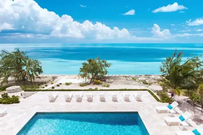 Image de Tc Villas -Sunrise Villa -Spacious brand-new villa w private pool & beach access