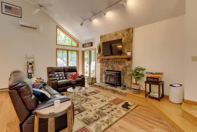 Image de Terra Alta Vacation Rental: Walk to Alpine Lake!