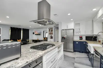 Image de Stylish 5 Beds Cozy Urban Escape Near Downtwn