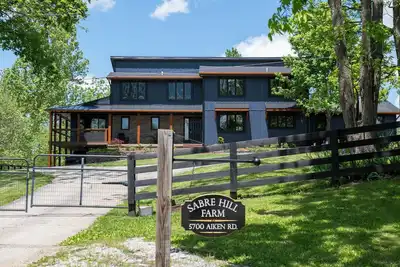 Image de 4Br Home on Sabre Hill Horse Farm 25 acres ~ Bourbon Trail