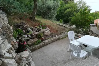 Image de Garçonnière avec la terrasse et la vue sur le mer Beli, Cres (As-22435-b)