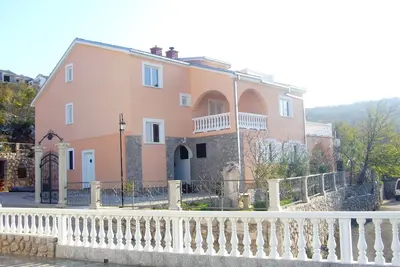 Image de Appartement de deux chambres avec la terrasse et la vue sur le mer Klenovica, Novi Vinodolski (A-11559-b)