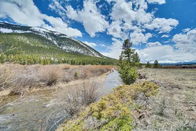 Image de 4 Mi to Dtwn: Leadville Retreat w/ Hot Tub!