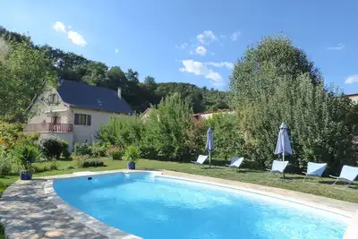 Image de Gîte au cœur du cantal avec piscine