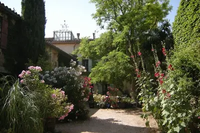 Image de \"Étage supérieur\" dans le petit domaine