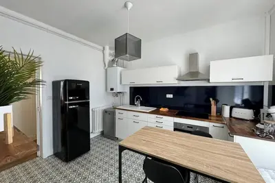 Image de F3 entre gare et centre ville- Tout Confort 6prs