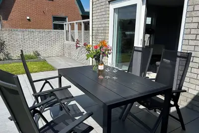 Image de 3 bedroom accommodation in Julianadorp aan Zee