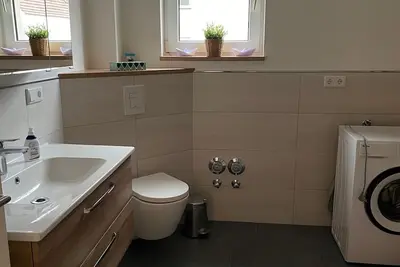 Image de Frisch Sanierte Ferienwohnung fĂĽr bis zu 4 Pers. in Ruhiger und Zentraler Lage