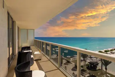 Image de Amazing View, Beachfront Resort, Luxury Amenities