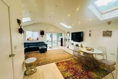Image de Large Beautiful 5 Bed Home in London
