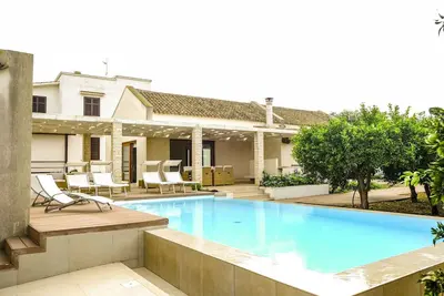 Image de Merveilleuse maison de vacances privée avec piscine privée, Wifi, climatisation, Tv et parking