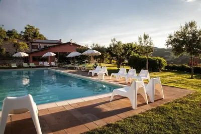 Image de Agréable appartement pour 4 personnes avec Wifi, piscine, Tv, animaux admis et parking