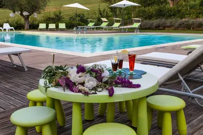 Image de Confortable appartement avec piscine, Wifi, climatisation, Tv, animaux admis et parking