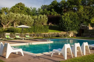 Image de Joli appartement pour 5 personnes avec climatisation, piscine, Wifi, Tv, animaux admis et parking