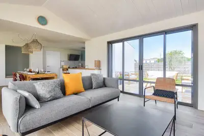 Image de Maison neuve- 6 adultes & 4 enfants - 350m plage