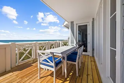 Image de Book a Holiday Getaway Today! 30a Beaches! Community Pool and Fitness Center!