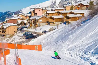 Image de Val'titude - Valmeinier 1800m\nat the foot of the ski slopes