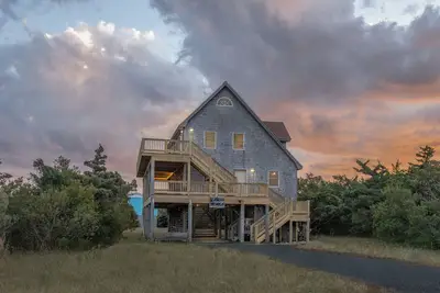 Image de Obx Coastal Retreat - Private Hot Tub & Beach Access