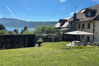 Image de Loue Maison 150m Lac Dannecy - 7 Couchages - Veyrier du lac