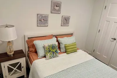 Image de 3 bed 2 bath Gulf Access with boat lift in the heart of Saint James City.