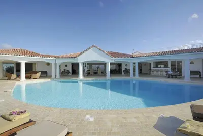 Image de Homerez - Villa à Saint Martin + vue sur la mer.