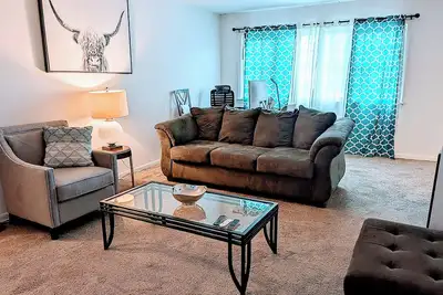 Image de OpulentUrban Retreat: Luxe Living