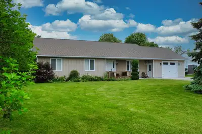 Image de Elm Lodge- Plan Your Next Family Vacation Here!
