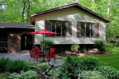 Image de Shady Oaks Cottage, Southcott Pines: Totally Renovated!